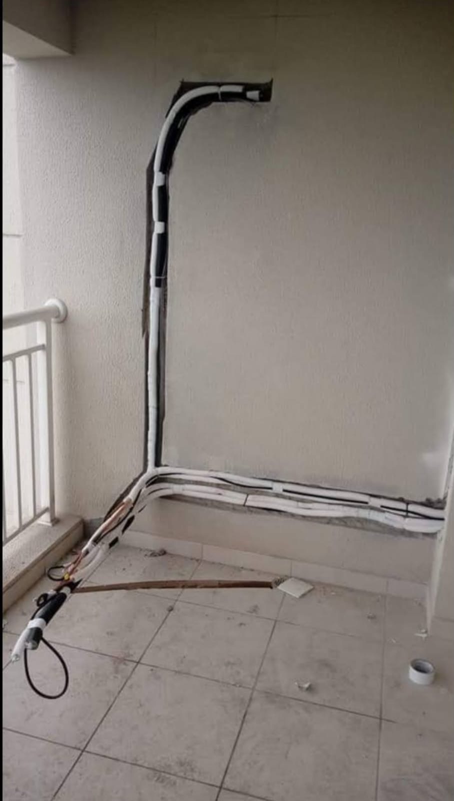 Split de parede instalado em quarto - serviço realizado